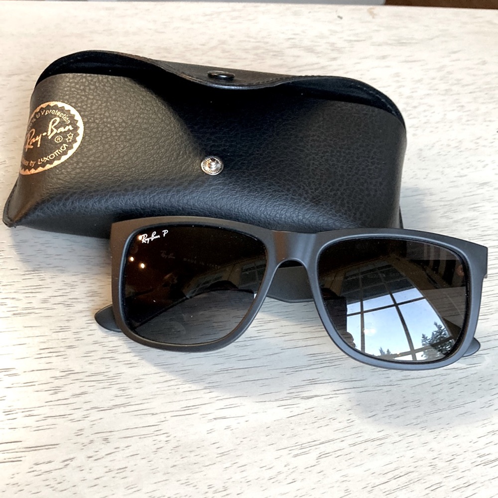 Ray-ban Justin Classic Sunglasses. Black. Polarized. New